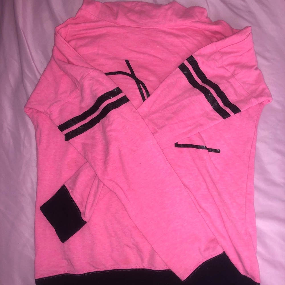 sweater - Picture 2 of 3